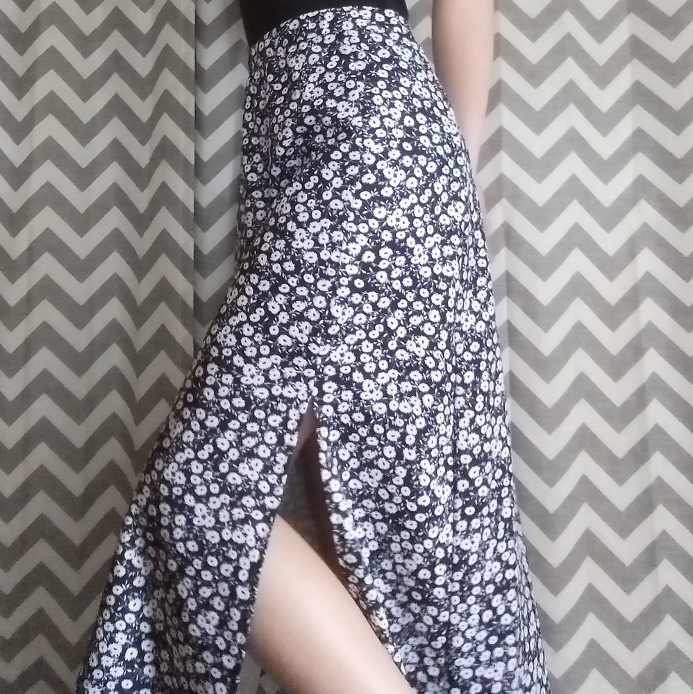 Shein Floral skirt!